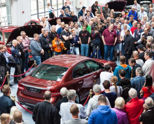 Ein SAAB 9-3 wird von NEVS dem Museum geschenkt.