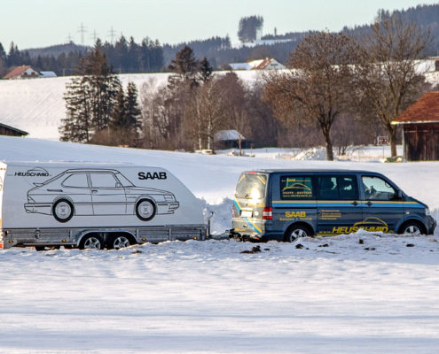 Trailer-und-Bus